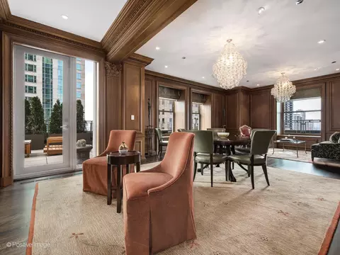 Dining - 159 E Walton Pl #18A, Chicago, IL 60611 photo 4 of 5