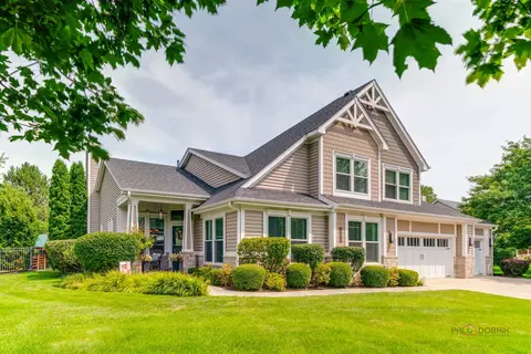 14436 Greenfield Ct, Green Oaks, IL 60048