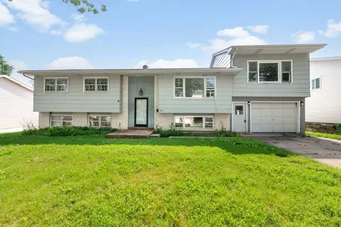 7211 Jonquil Ter, Hanover Park, IL 60133