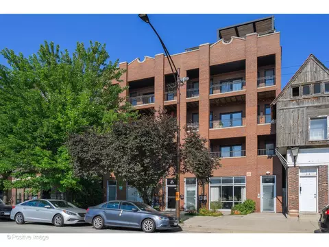 517 N Racine Ave #2, Chicago, IL 60642
