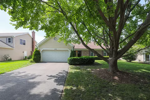 504 Lexington Ave, Fox River Grove, IL 60021