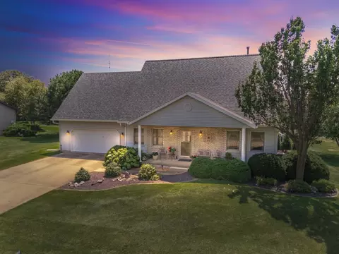 113 Hillcrest St, Gridley, IL 61744