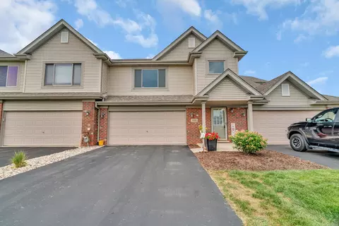 8310 Auburn Ln, Frankfort, IL 60423
