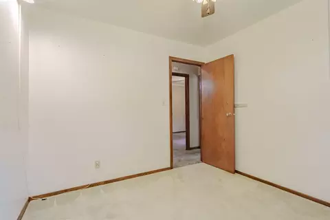 Bedroom - 1307 Pinehurst Dr, Bloomington, IL 61704 photo 2 of 7