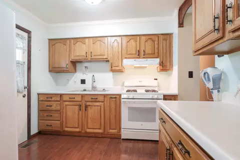Kitchen - 1307 Pinehurst Dr, Bloomington, IL 61704 photo 3 of 4