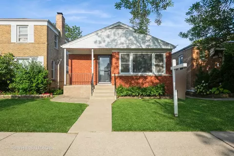 6625 N Whipple St, Chicago, IL 60645