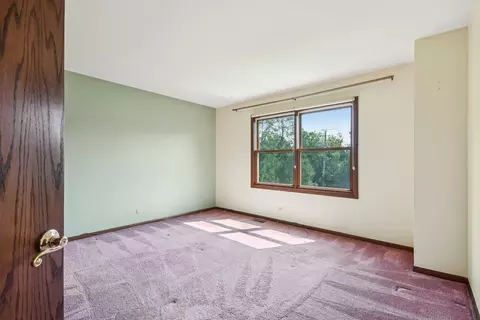 Bedroom - 761 Mayfair Ln, Algonquin, IL 60102 photo 3 of 5