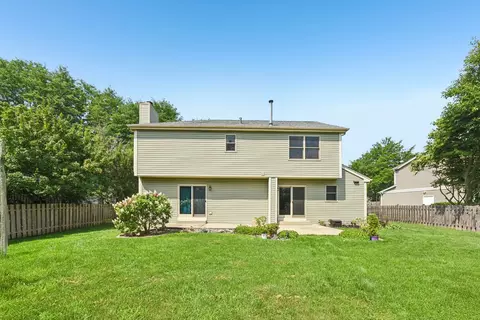Exterior - 761 Mayfair Ln, Algonquin, IL 60102 photo 3 of 5