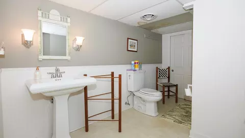 Bath - 212 Hampton Dr, Bloomington, IL 61704 photo 2 of 2
