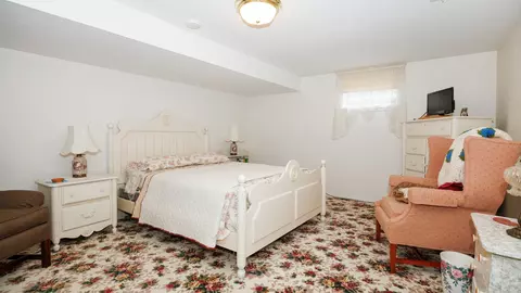 Bedroom - 212 Hampton Dr, Bloomington, IL 61704 photo 6 of 9