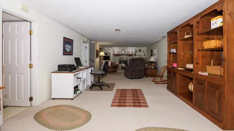 Entry Way - 212 Hampton Dr, Bloomington, IL 61704 photo 2 of 2