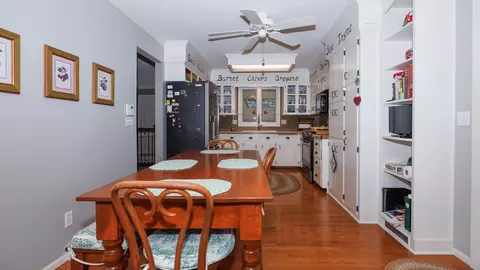 Dining - 212 Hampton Dr, Bloomington, IL 61704 photo 4 of 4