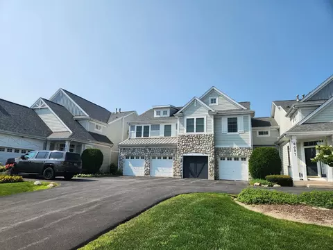 8667 W Saddlebred Ct #10-3, Frankfort, IL 60423