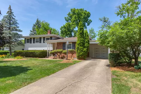 956 Brookside Ln, Deerfield, IL 60015 photo 3