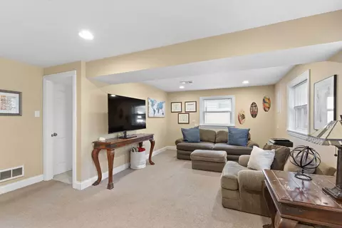 956 Brookside Ln, Deerfield, IL 60015 photo 19