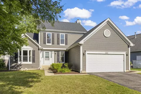 2031 Edinburgh Ln, Aurora, IL 60504