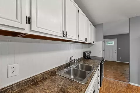 Kitchen - 3104 Kimberly Dr, Champaign, IL 61821 photo 1 of 4