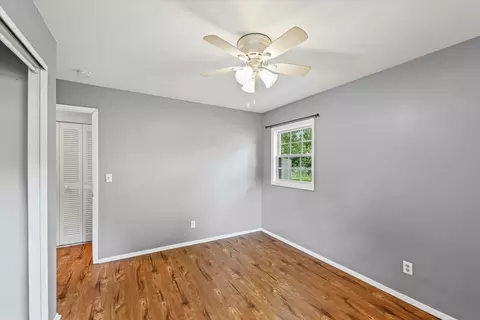 Bedroom - 3104 Kimberly Dr, Champaign, IL 61821 photo 6 of 7