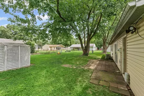 Exterior - 3104 Kimberly Dr, Champaign, IL 61821 photo 3 of 7