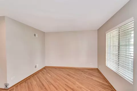 Living - 8703 W Pauling Rd, Monee, IL 60449 photo 2 of 6