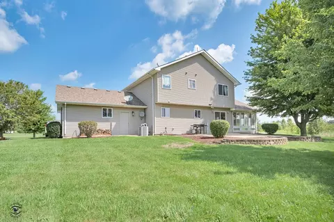 Exterior - 8703 W Pauling Rd, Monee, IL 60449 photo 6 of 6