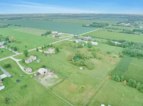 View/Area - 8703 W Pauling Rd, Monee, IL 60449 photo 8 of 10