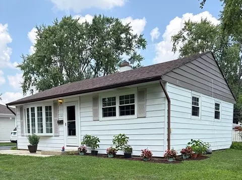 3708 Bluebird Ln, Rolling Meadows, IL 60008 photo 2