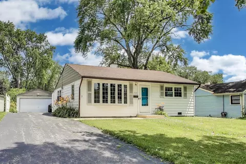 3708 Bluebird Ln, Rolling Meadows, IL 60008