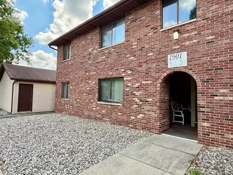 1901 Beck Dr #1, Urbana, IL 61802