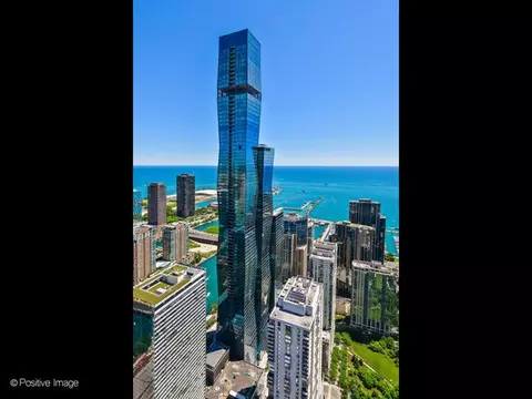 363 E Wacker Dr #3404, Chicago, IL 60601