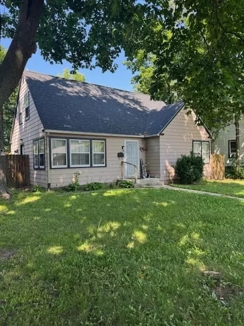 2208 Logan St, Rockford, IL 61103