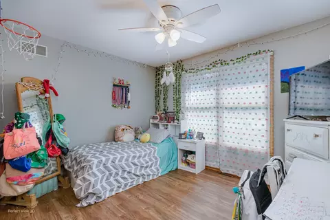 Bedroom - 612 Center St, Mazon, IL 60444 photo 2 of 3