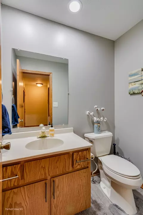 Bath - 612 Center St, Mazon, IL 60444 photo 3 of 3