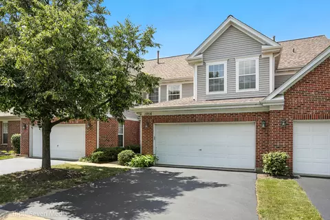 1956 N Silver Lake Rd, Arlington Heights, IL 60004