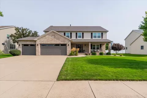 32 Hodgehaven Cir, Bloomington, IL 61704
