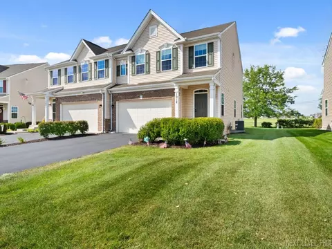 1012 Sears Cir, Elburn, IL 60119