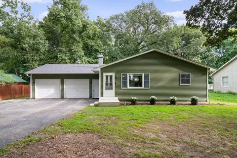 1708 Lake Holiday Dr, Lake Holiday, IL 60548