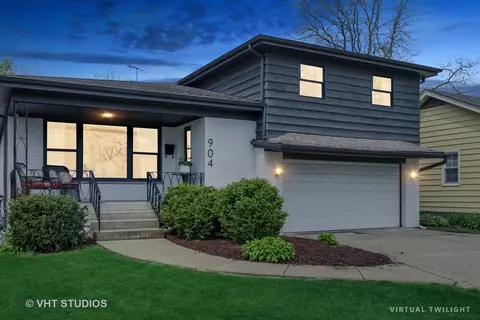 904 Florence Dr, Park Ridge, IL 60068