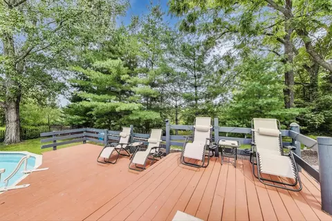 Exterior - 19542 Bauer Rd, Custer Park, IL 60481 photo 7 of 16
