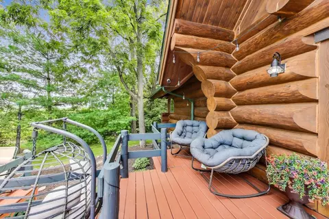 Exterior - 19542 Bauer Rd, Custer Park, IL 60481 photo 6 of 16