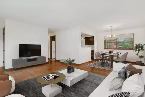 Living - 2528 William Ave, Glenview, IL 60025 photo 2 of 3