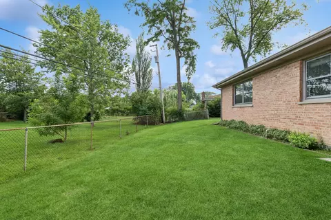 Exterior - 2528 William Ave, Glenview, IL 60025 photo 3 of 3