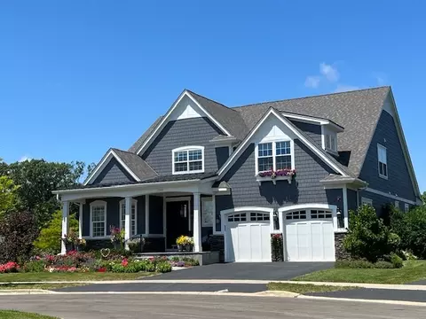 1542 Woodview Ln, Northbrook, IL 60062