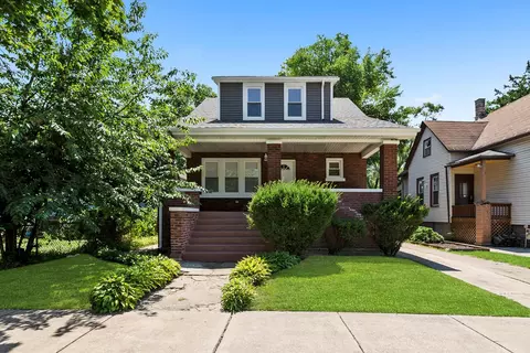 317 E 136th Pl, Chicago, IL 60827