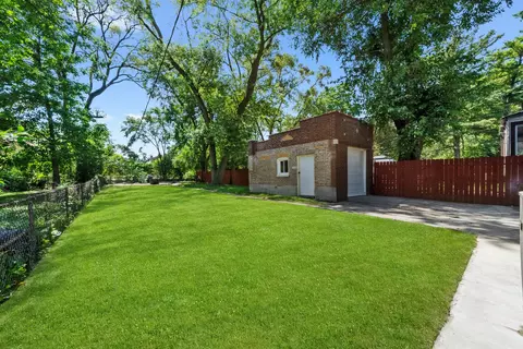 Exterior - 317 E 136th Pl, Chicago, IL 60827 photo 4 of 7