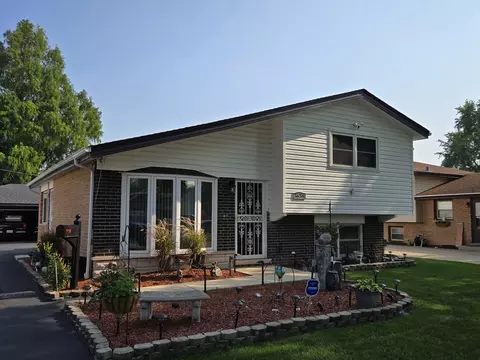 3636 152nd Pl, Midlothian, IL 60445