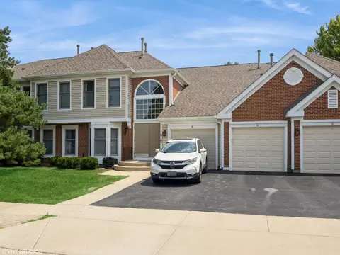 1810 Fox Run Dr #C, Elk Grove Village, IL 60007