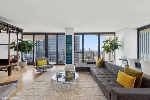 225 N Columbus Dr #6001, Chicago, IL 60601 photo 2