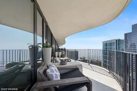 225 N Columbus Dr #6001, Chicago, IL 60601 photo 20