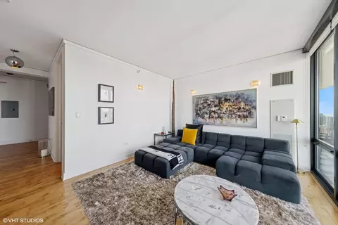 225 N Columbus Dr #6001, Chicago, IL 60601 photo 6